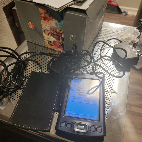 Palm handheld computer - Picture 6 of 16